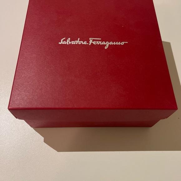 Very gently used .. I wore it only a few times - Picture 4 of 7